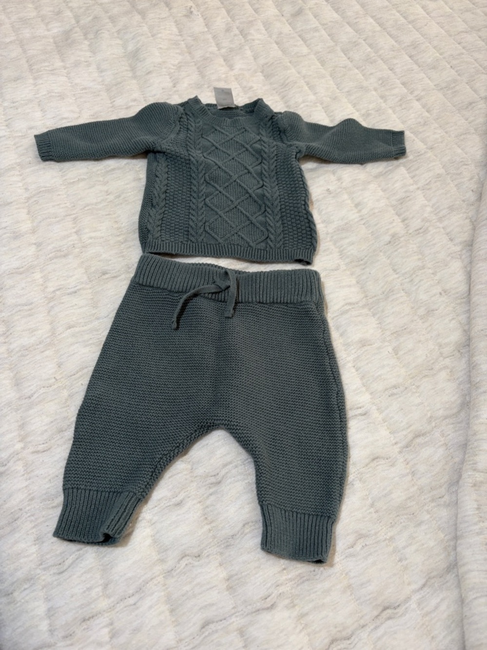 Carter's Dark Green Knit Sweater Set- baby wore the outfit one time.
